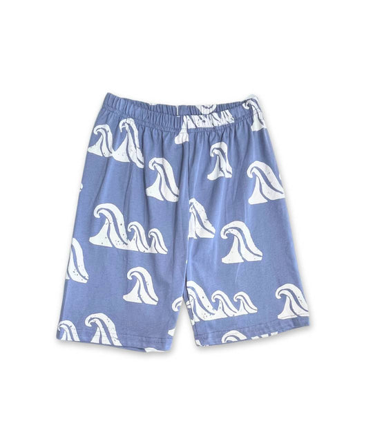 Kurze Kinderhosen mit Wellen