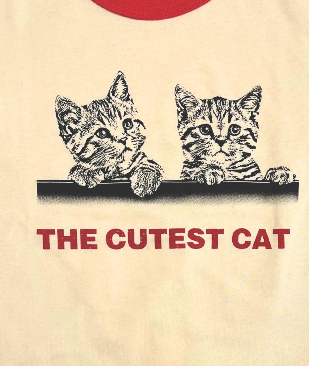 Kindershirt mit zwei Katzen im Vintage-Look Detailansicht